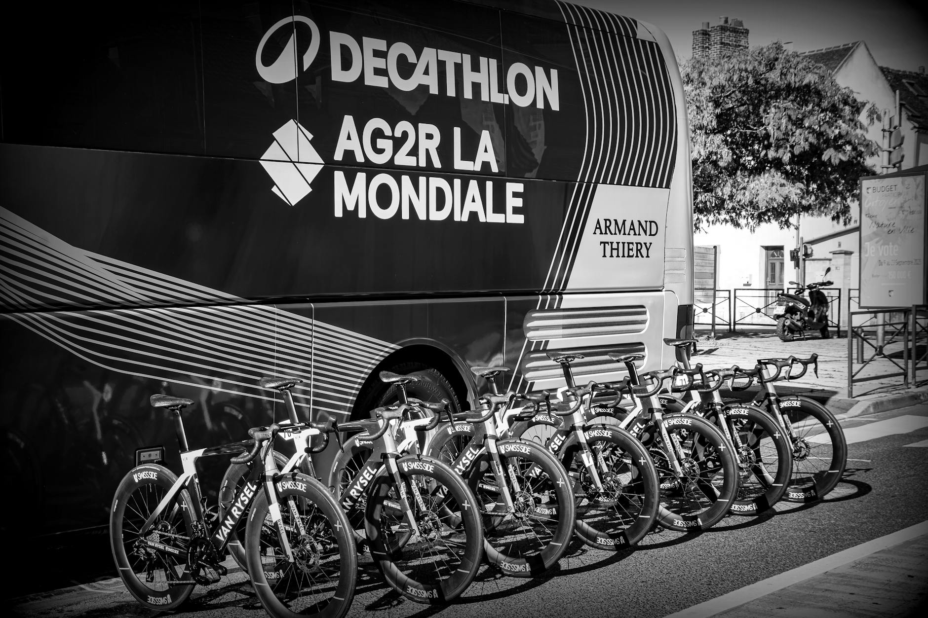 Masrafsız Ödüller: 8 Yerel İşletme İş Birliğiyle Küçük Liglerde Viral ve Yasal Fikirler